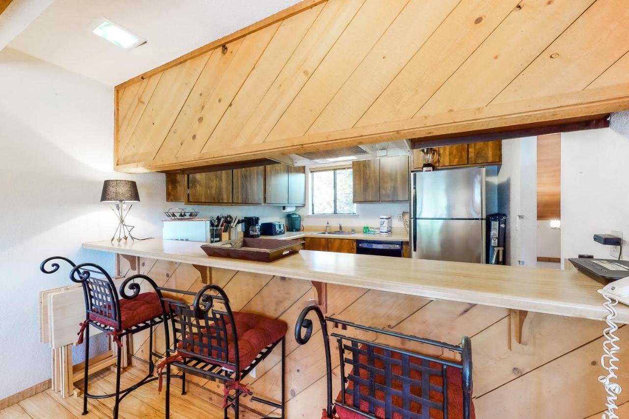 Sierra Swiss Chalet Шейвер-Лейк Екстер'єр фото